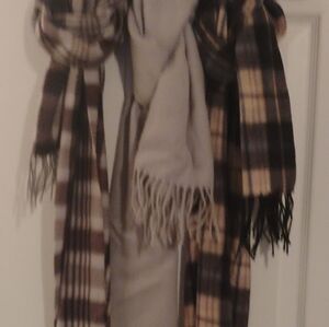 Plaid and Solid Women's Scarf Set